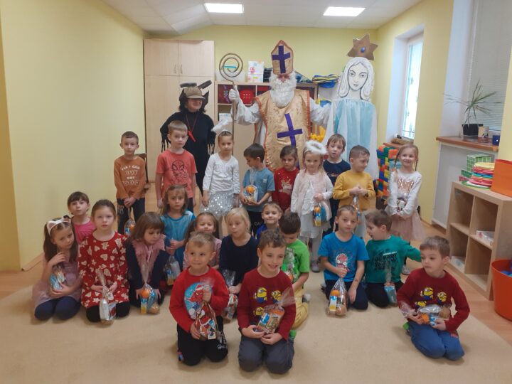 Mikulášská nadílka u Broučků