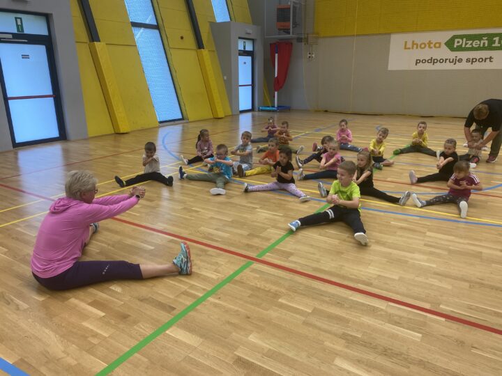 1. cvičení v Sokolovně Broučci
